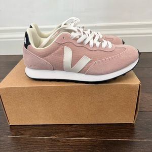 Veja Women's Rio Branco Ripstop Shoe. Size 7